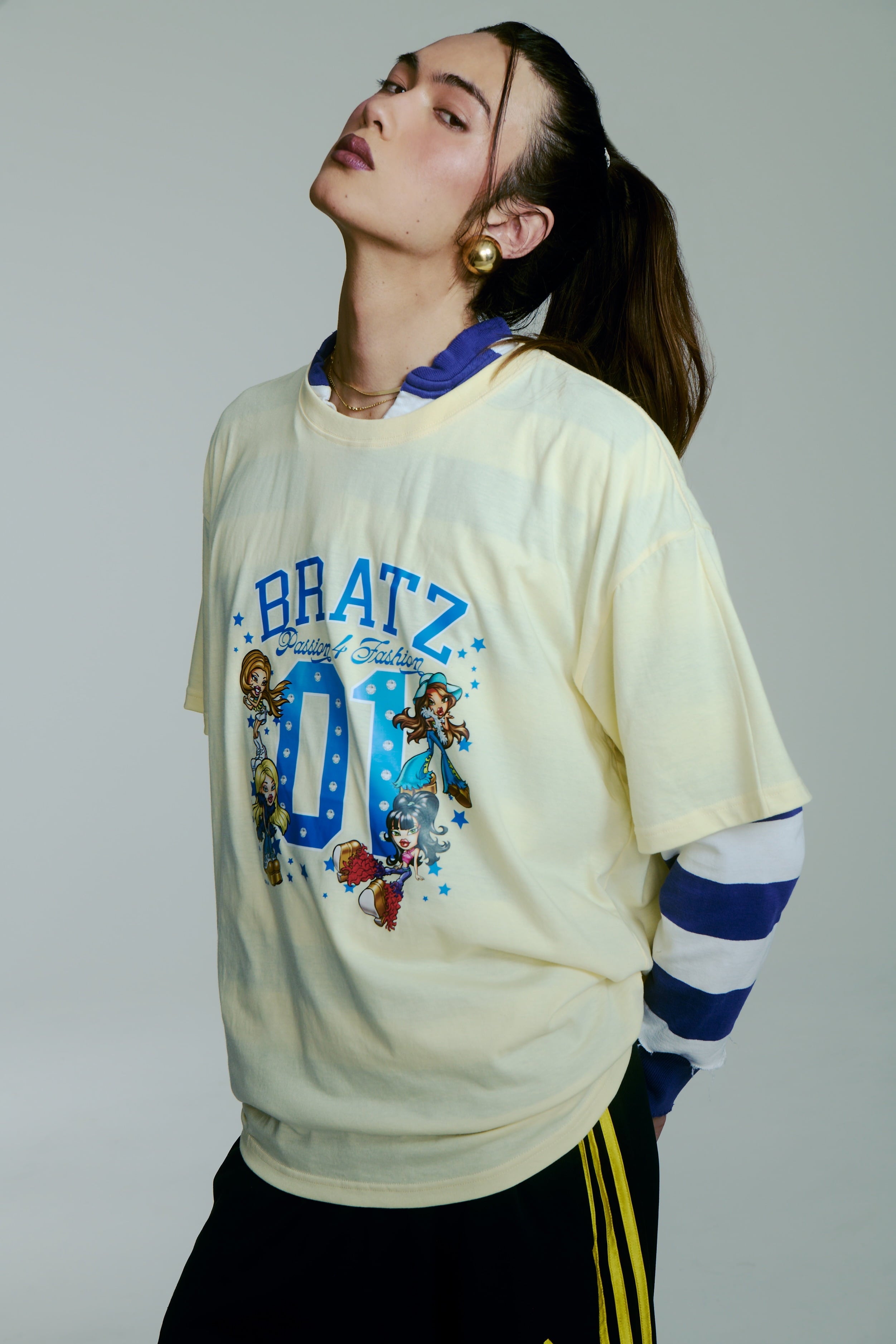 Bratz Stylin' Sasha Fashion Doll with Customizable T-Shirt for You and Accessories