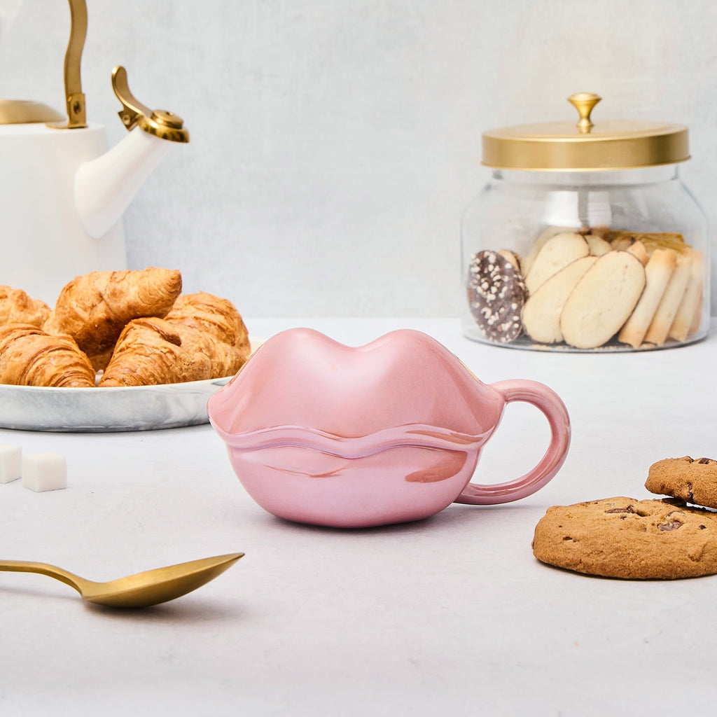 Bratz Lips 11.8 fl oz Pink Pearlized Ceramic Sculpted Mug