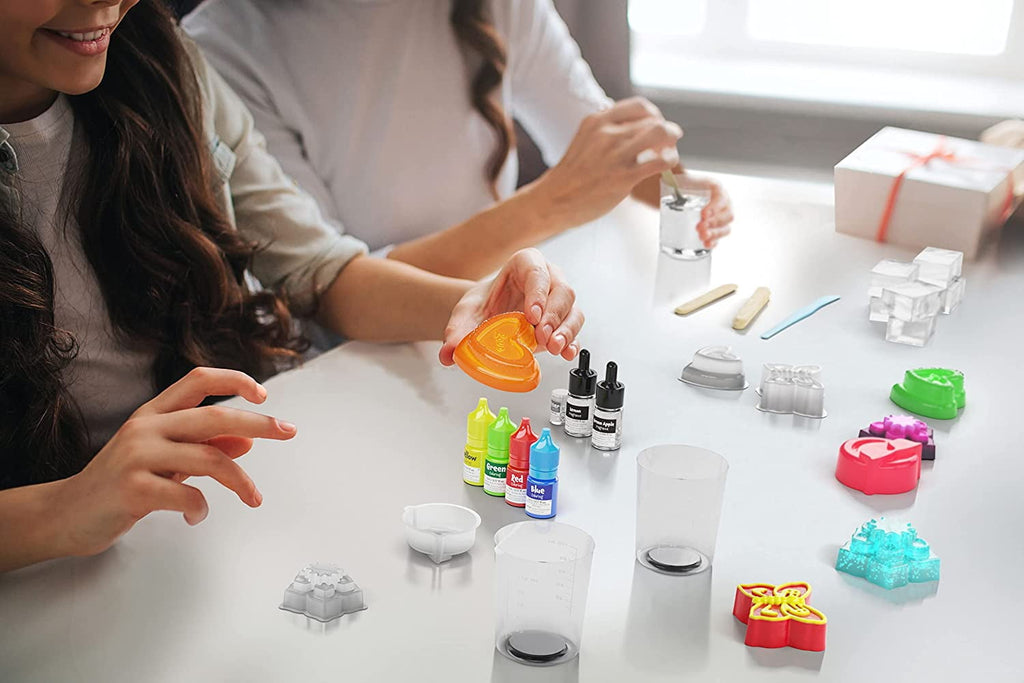 Dan&Darci Soap Making Kit for Kids - Kids Crafts Science Project Toys - Gifts for Girls and Boys Ages 6-12 - Craft Activity Gift for Age 6, 7, 8, 9, 10, 11 & 12 Year Old Girl - Kid DIY Soap Kits