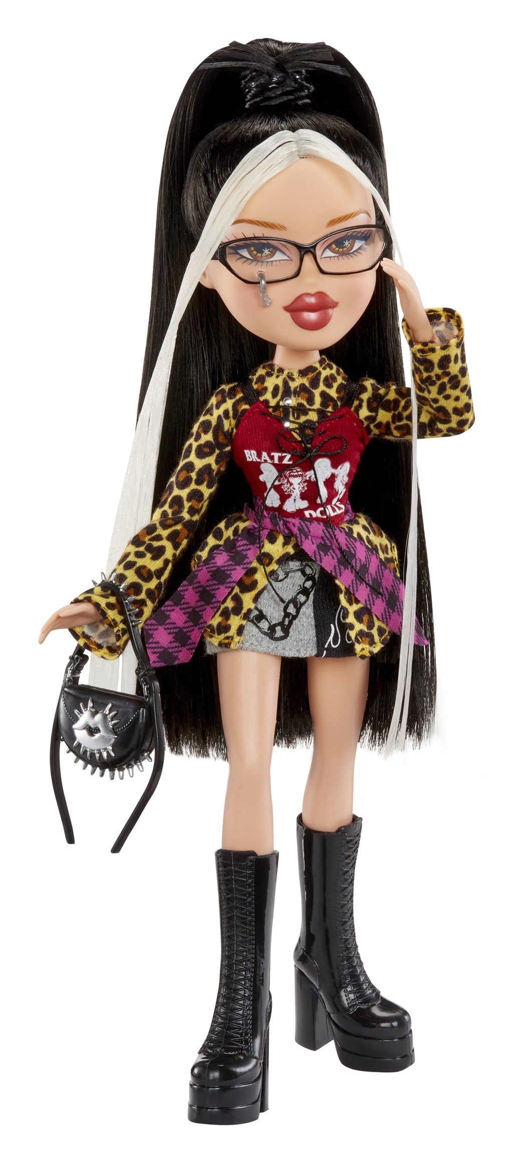 Bratz Stylin' Jade Fashion Doll with Customizable T-Shirt for You and Accessories