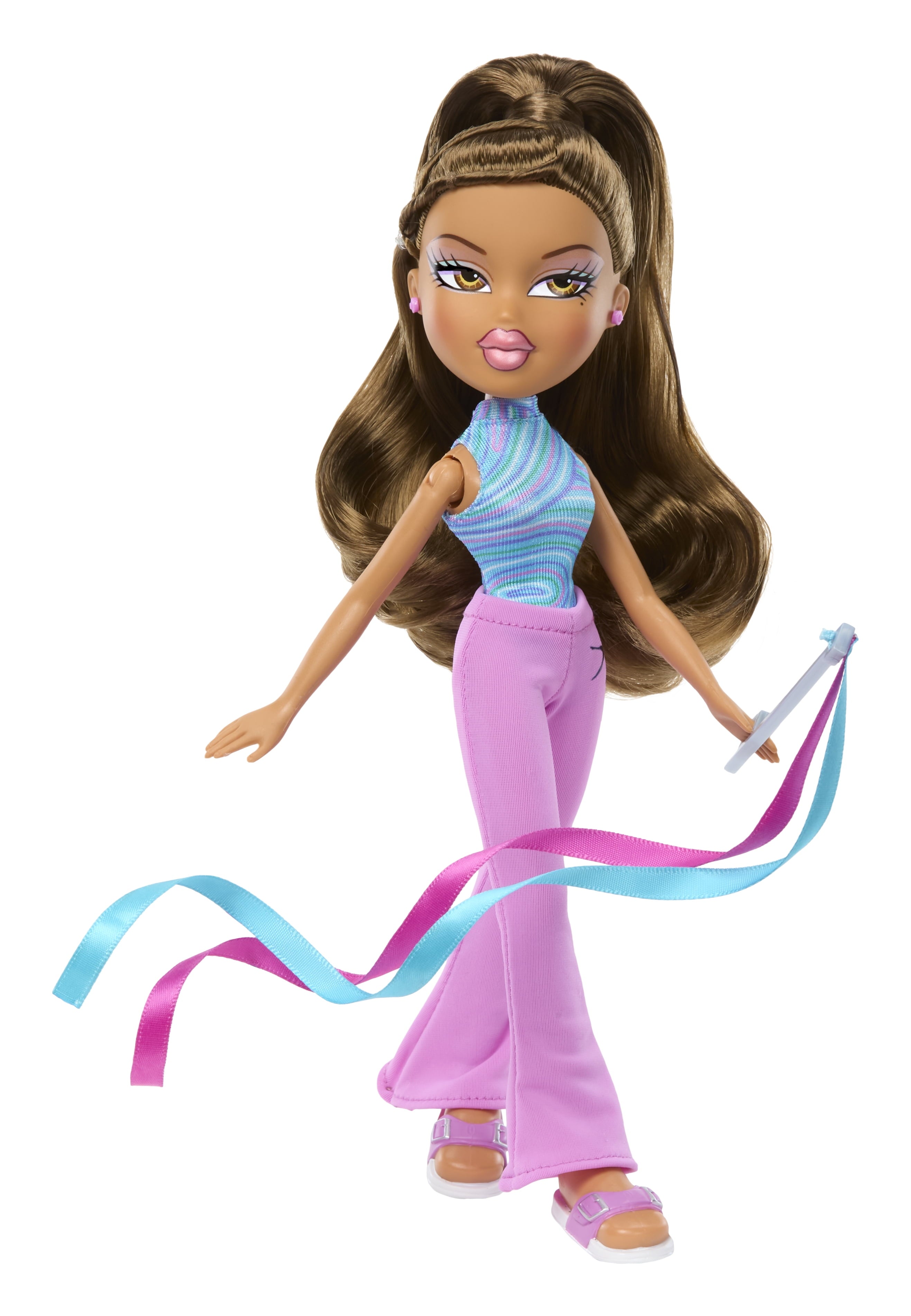 Bratz Play Sportz Fashion Doll – Yasmin