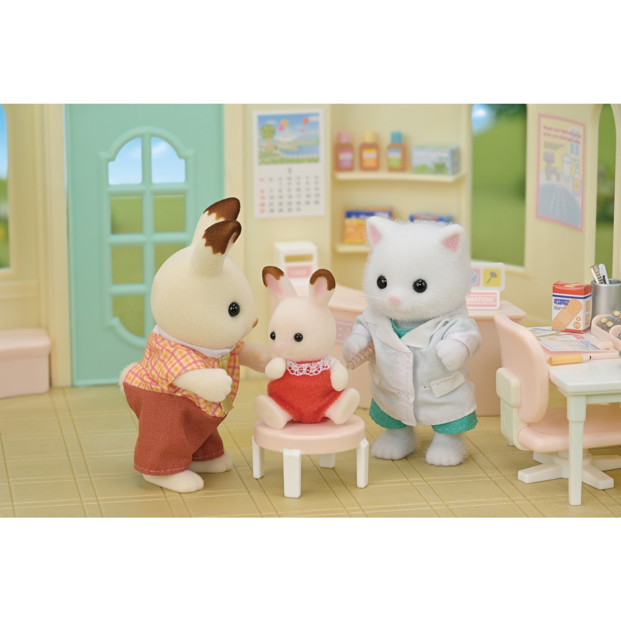 Calico Critters Country Doctor Gift Set, Dollhouse Playset with Figure and Accessories