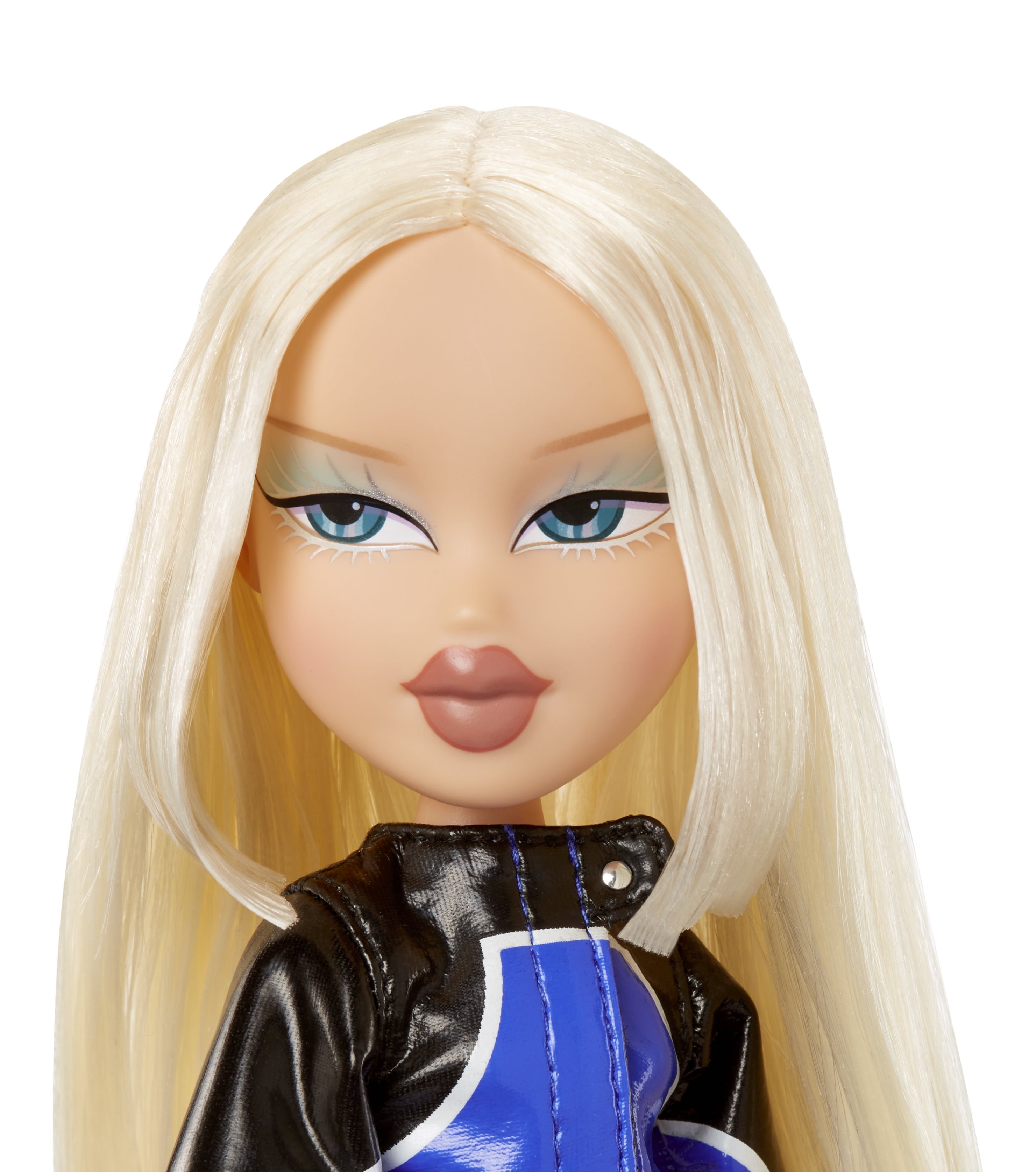 Bratz Scorchin' Cloe Fashion Doll with Accessories
