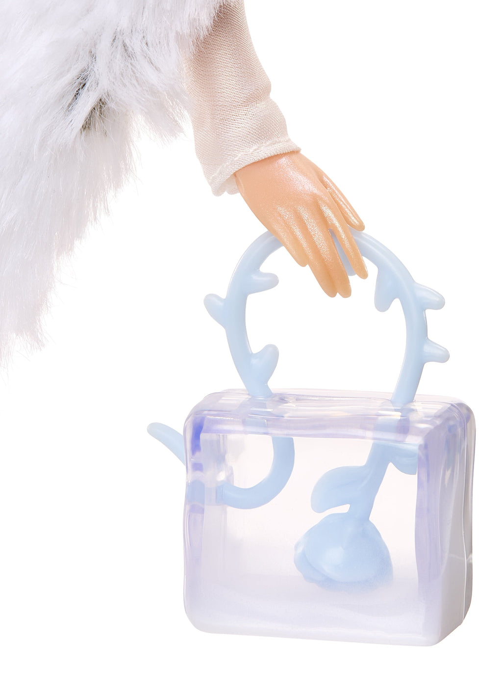 Bratz 2025 Holidayz Frosty Nightz Cloe Collector Doll with Premium Fashions and Accessories