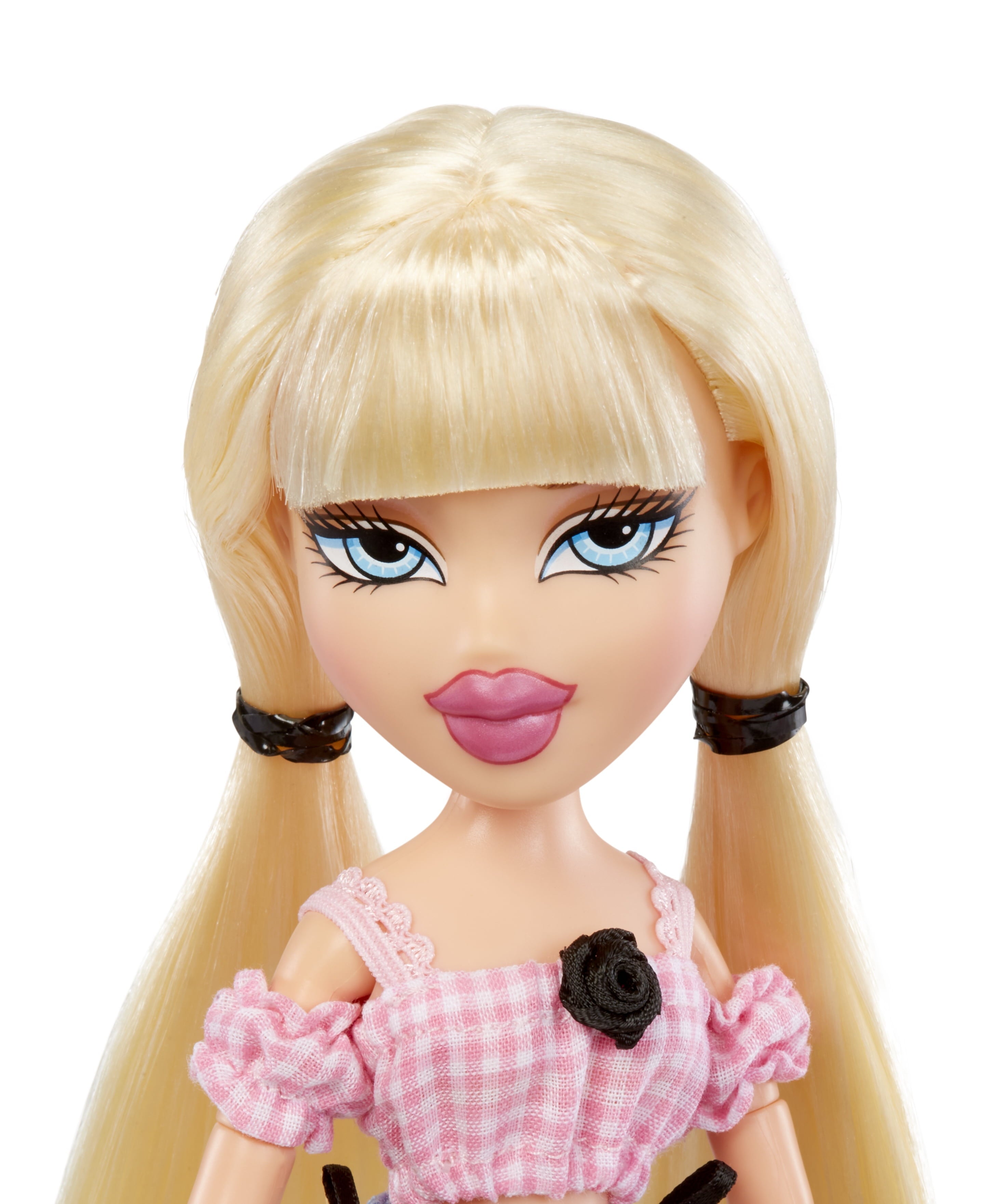 Bratz Goin’ Out! Cloe Fashion Doll with Accessories